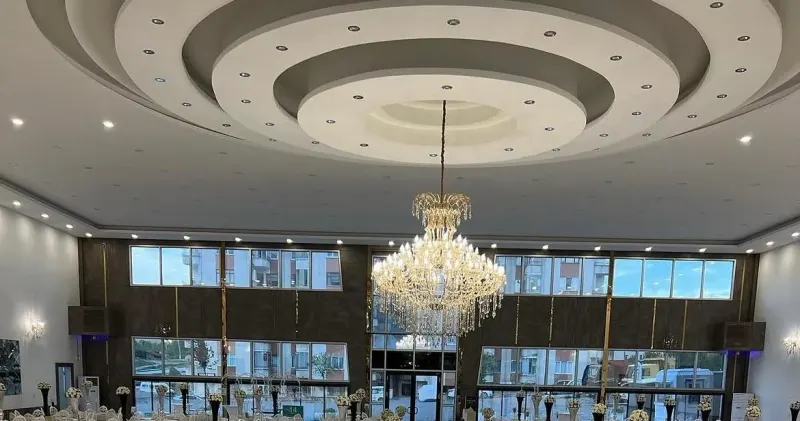 The chandelier and decorative ceiling of the Gala Hall